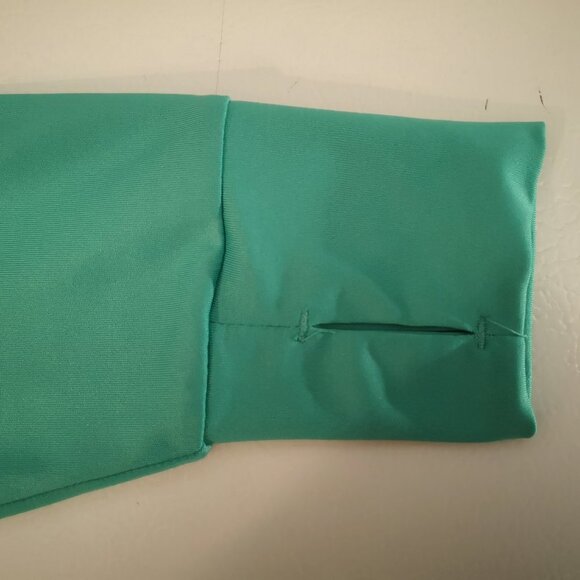 Avia Ladies Green Double Layer Lightweight Running Jacket with Hood - Picture 4 of 11